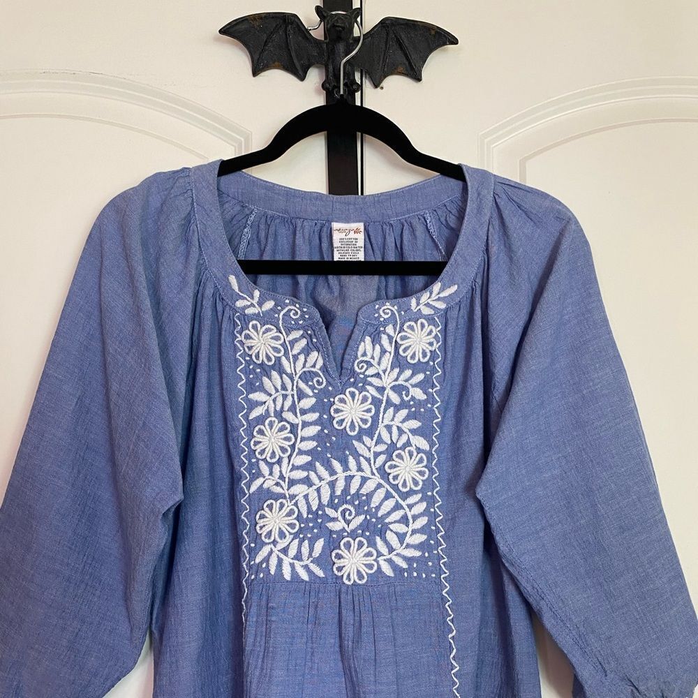 Last price Drop ❤️ Abrazo Embroidered Boho Blouse  Elegant Accents size L - Picture 3 of 14